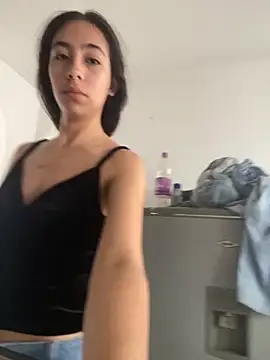 Snapshot of juliie_star chatting on September 2025 03:04:02 PM juliie star online show from September 2025 03:04:02 PM