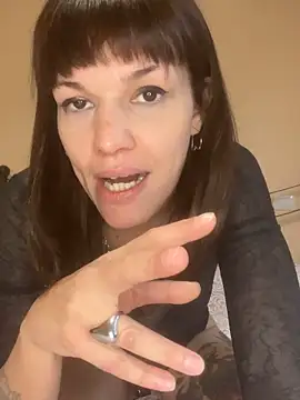 Snapshot of SarettaB90 chatting on October 2025 03:34:01 PM SarettaB90 online show from October 2025 03:34:01 PM