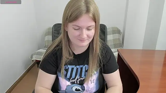 Snapshot of Alisha_Skyes chatting on October 2025 04:05:02 PM Alisha Skyes online show from October 2025 04:05:02 PM