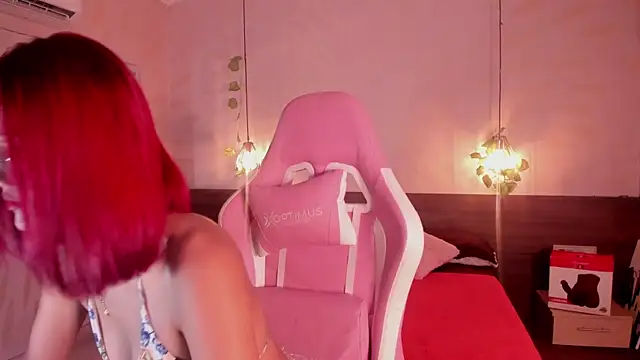 daphne courtis online show from October 2025 03:04:01 AM