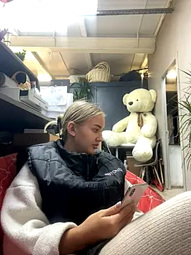 CandyVice online show from September 2025 05:38:02 PM