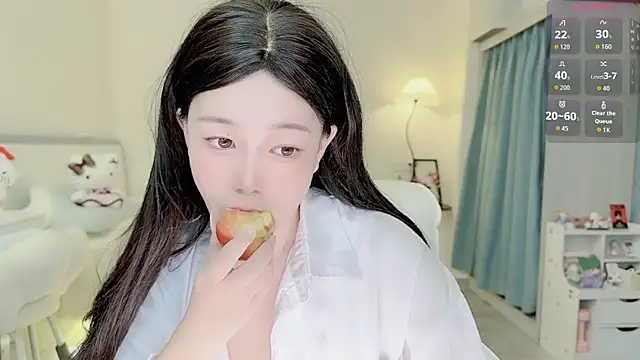 Snapshot of Bella_Ava chatting on June 2026 11:55:01 PM Bella Ava online show from June 2026 11:55:01 PM