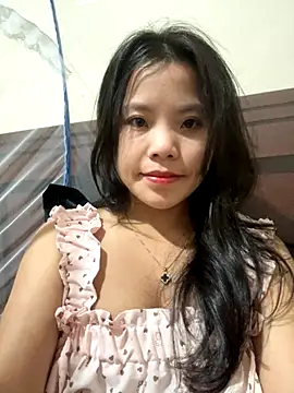 Snapshot of Bella_7777 chatting on October 2025 03:20:02 PM Bella 7777 online show from October 2025 03:20:02 PM