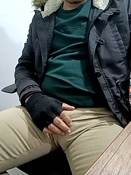 Snapshot of Yaman_33 chatting on January 2026 06:18:02 AM Yaman 33 online show from January 2026 06:18:02 AM