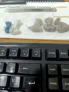 Snapshot of Yaman_33 chatting on February 2026 06:09:01 AM Yaman 33 online show from February 2026 06:09:01 AM