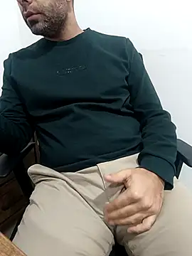 Snapshot of Yaman_33 chatting on February 2026 06:31:01 AM Yaman 33 online show from February 2026 06:31:01 AM