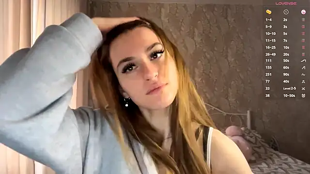 Snapshot of miainheat chatting on September 2025 08:04:02 AM miainheat online show from September 2025 08:04:02 AM