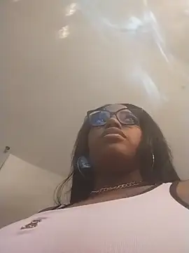 SheilaCoopers  online show from September 2025 10:44:01 PM