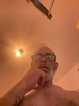 crisfootlicker online show from August 2026 06:28:01 PM
