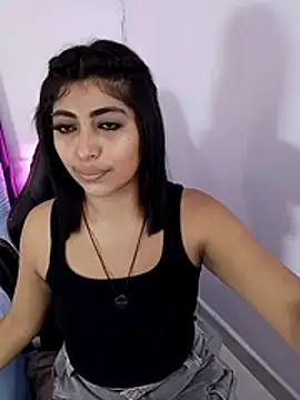 Snapshot of Kaylachannell chatting on April 2026 03:18:01 AM Kaylachannell online show from April 2026 03:18:01 AM