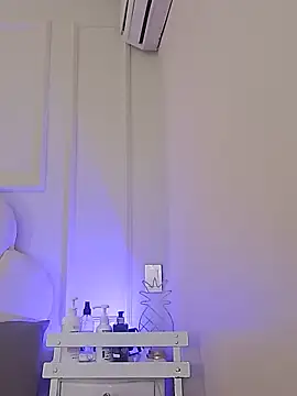 Kaylachannell online show from May 2026 03:44:02 AM