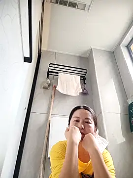 Snapshot of chengcheng12 chatting on October 2025 01:52:02 AM chengcheng12 online show from October 2025 01:52:02 AM