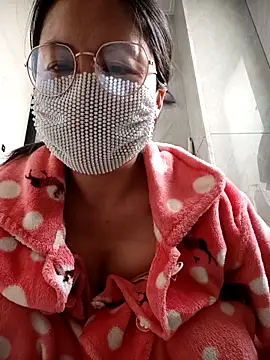 Snapshot of chengcheng12 chatting on December 2025 01:47:01 AM chengcheng12 online show from December 2025 01:47:01 AM