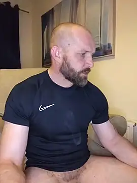 Andrewjames8391 online show from February 2026 05:33:01 PM