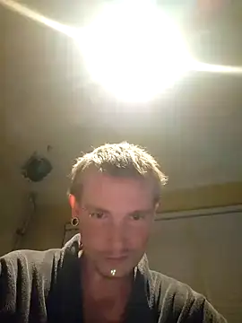 piercingpik online show from September 2025 07:41:01 PM