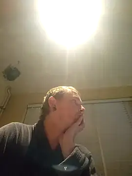 piercingpik online show from October 2025 07:14:01 PM