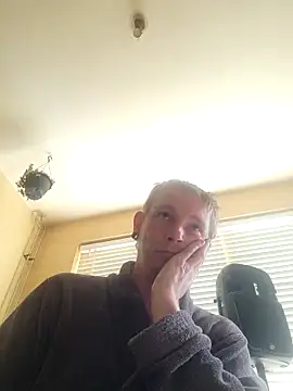 piercingpik online show from May 2026 10:11:02 AM