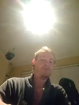 piercingpik online show from May 2026 07:45:02 PM