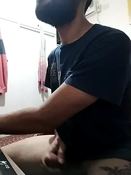 keefhard88 online show from November 2025 06:41:02 PM