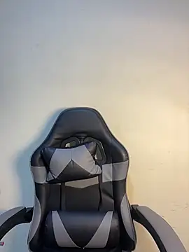 Snapshot of Vliacoooper2 chatting on October 2025 06:01:01 AM Vliacoooper2 online show from October 2025 06:01:01 AM