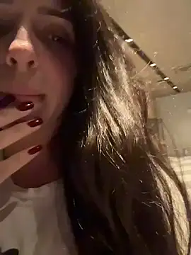 Snapshot of Lady_LauraRose chatting on February 2026 02:27:01 AM Lady LauraRose online show from February 2026 02:27:01 AM