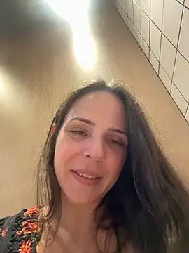 Snapshot of Lady_LauraRose chatting on February 2026 02:06:02 AM Lady LauraRose online show from February 2026 02:06:02 AM