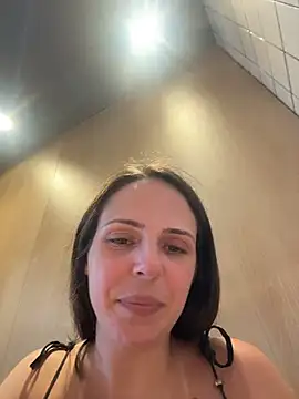 Snapshot of Lady_LauraRose chatting on February 2026 06:52:02 PM Lady LauraRose online show from February 2026 06:52:02 PM