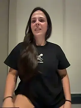 Snapshot of Lady_LauraRose chatting on February 2026 02:31:01 AM Lady LauraRose online show from February 2026 02:31:01 AM