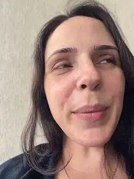 Lady LauraRose online show from April 2026 08:14:01 PM