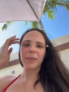 Lady LauraRose online show from April 2026 03:40:02 PM