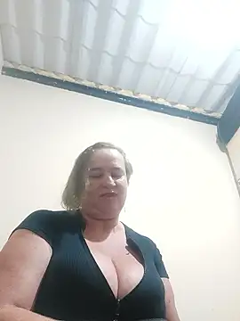 Snapshot of Miss-tetas chatting on January 2026 11:43:01 PM Miss-tetas online show from January 2026 11:43:01 PM