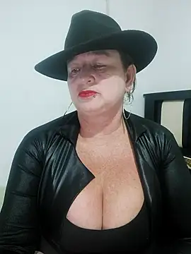 Snapshot of Miss-tetas chatting on January 2026 12:25:01 AM Miss-tetas online show from January 2026 12:25:01 AM