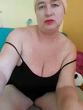 Snapshot of Miss-tetas chatting on February 2026 06:00:02 PM Miss-tetas online show from February 2026 06:00:02 PM