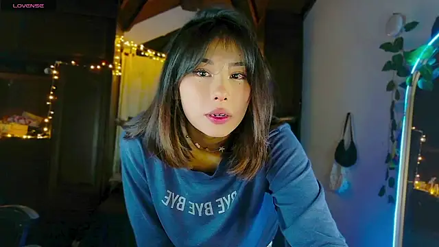 Shisuku Sophi online show from April 2026 06:06:01 AM