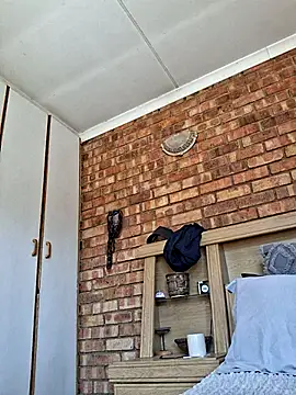 wallacelegend online show from September 2025 07:20:02 AM