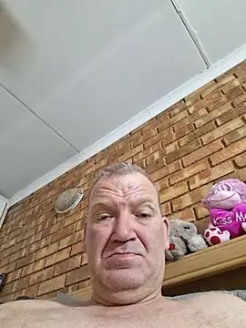 wallacelegend online show from December 2025 06:22:01 AM