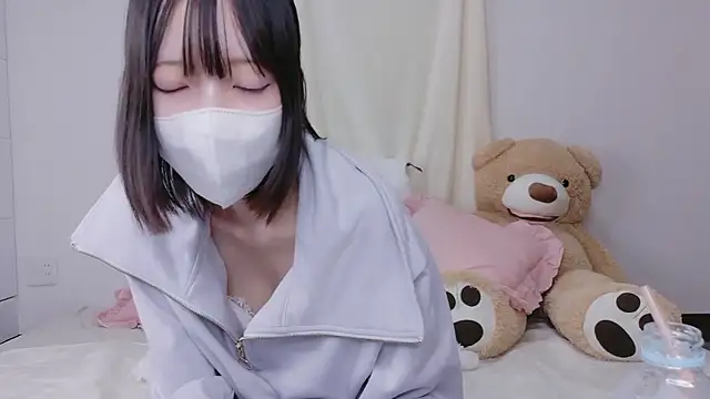 Azusa 128 online show from October 2025 10:27:02 AM