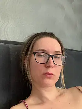 Snapshot of Jugira chatting on September 2025 01:55:01 PM Jugira online show from September 2025 01:55:01 PM