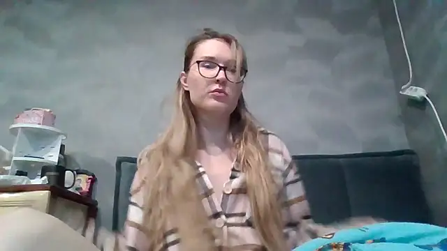 Snapshot of Jugira chatting on October 2025 09:37:01 PM Jugira online show from October 2025 09:37:01 PM