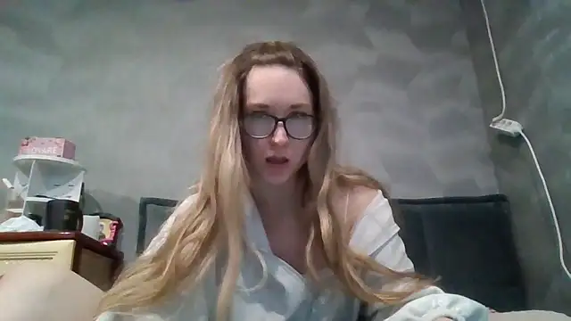 Snapshot of Jugira chatting on October 2025 09:48:01 PM Jugira online show from October 2025 09:48:01 PM