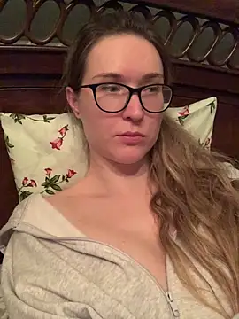 Snapshot of Jugira chatting on October 2025 04:08:02 PM Jugira online show from October 2025 04:08:02 PM