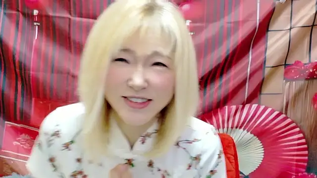 Snapshot of kimagure-fu- chatting on July 2026 01:36:01 PM kimagure-fu- online show from July 2026 01:36:01 PM