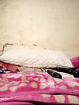 RFeltomWhitJ online show from September 2025 12:54:02 AM