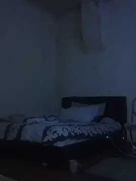 RFeltomWhitJ online show from October 2025 03:54:02 PM