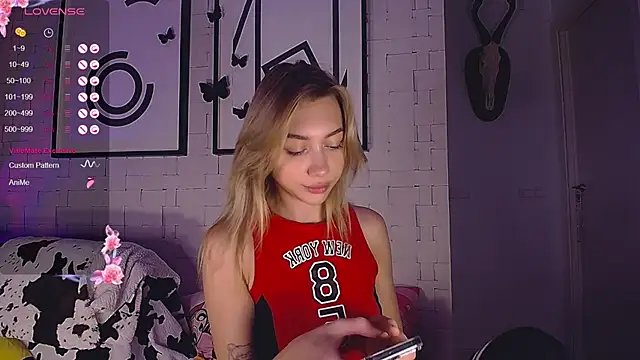 Snapshot of nikkichu chatting on October 2025 05:28:01 AM nikkichu online show from October 2025 05:28:01 AM