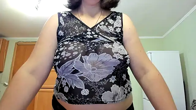 KATTYWARM  online show from February 2026 09:35:01 PM