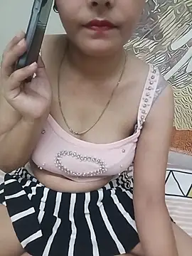 Snapshot of Pihu_Chopra chatting on July 2026 04:24:01 PM Pihu Chopra online show from July 2026 04:24:01 PM
