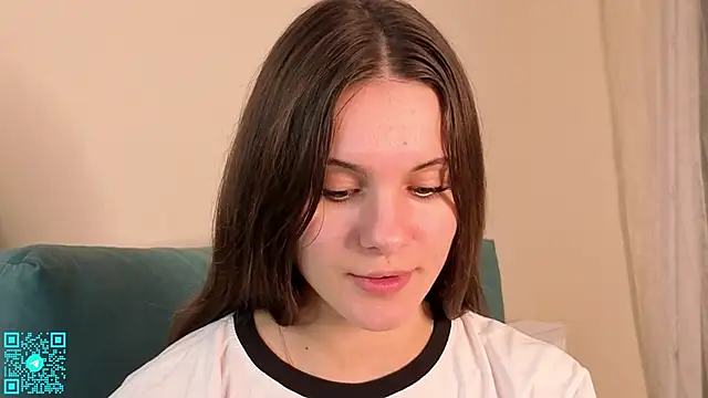 Snapshot of chloemilka chatting on September 2025 05:51:02 PM chloemilka online show from September 2025 05:51:02 PM