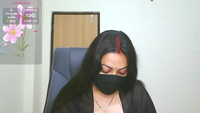 Snapshot of SassyWildCouple chatting on January 2026 06:35:02 PM SassyWildCouple online show from January 2026 06:35:02 PM