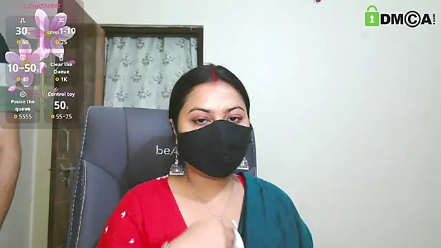 SassyWildCouple online show from April 2026 05:48:01 PM